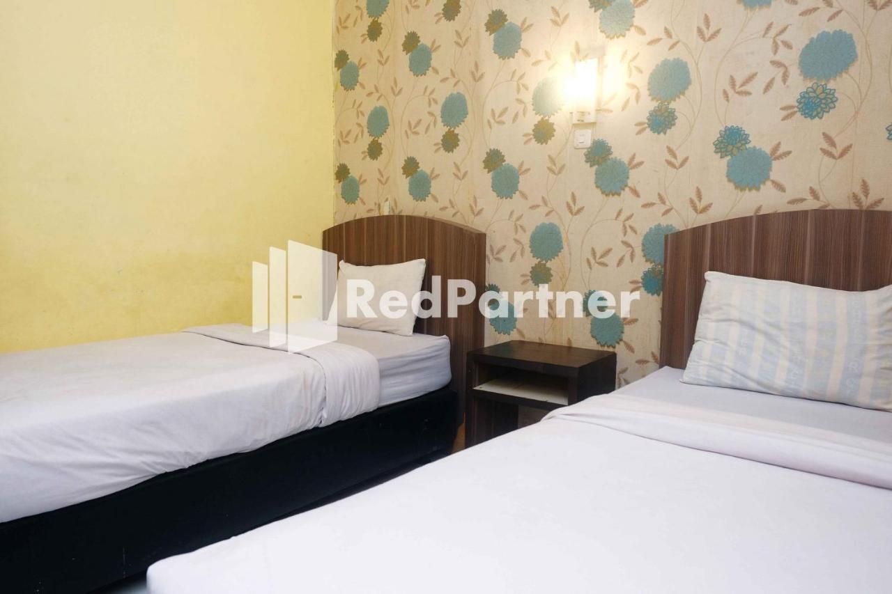 Hotel Permata Makassar Mitra Reddoorz Balangberu ภายนอก รูปภาพ